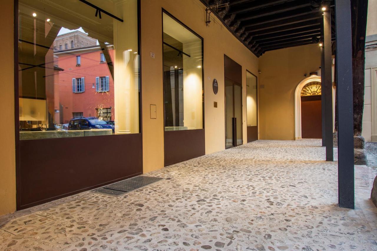 Hotel Corona D'Oro 1890 Bologna Exterior photo
