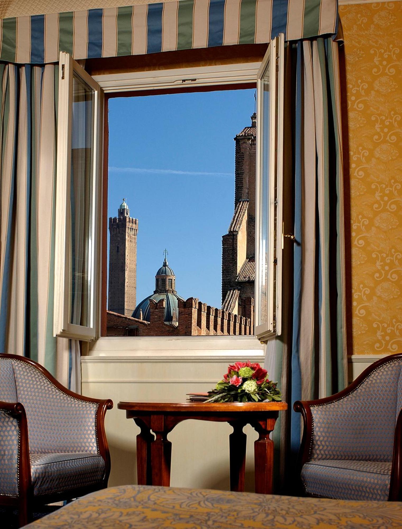 Hotel Corona D'Oro Bologna Exterior photo